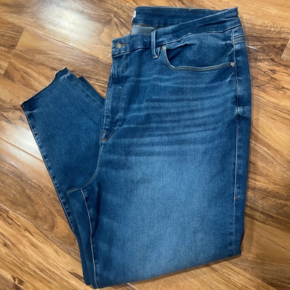 Good American Always Fit jeans